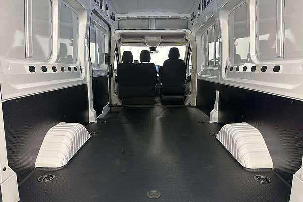 2025 LDV Deliver 9 LWB