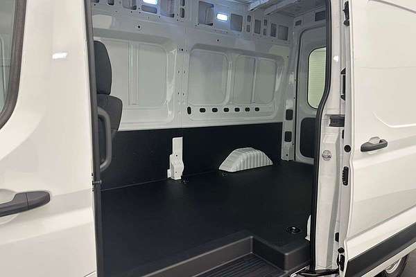 2025 LDV Deliver 9 LWB
