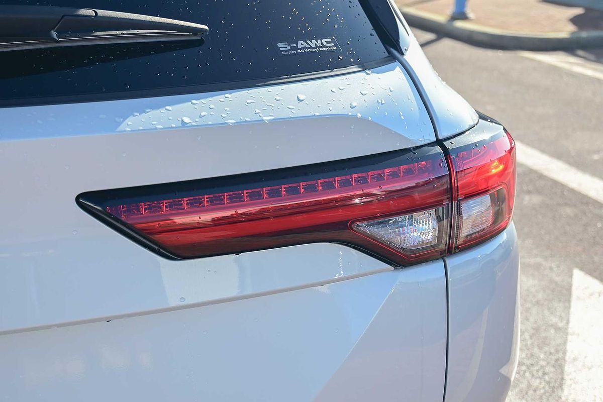 2024 Mitsubishi Outlander LS ZM