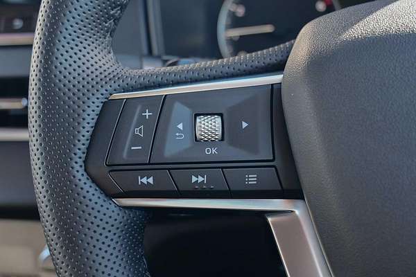 2024 Mitsubishi Outlander LS ZM