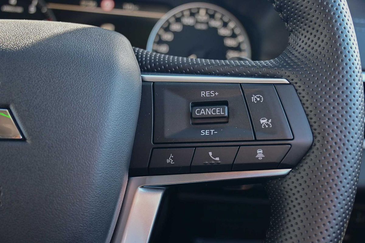 2024 Mitsubishi Outlander LS ZM