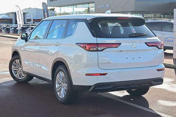 2025 Mitsubishi Outlander ES ZM