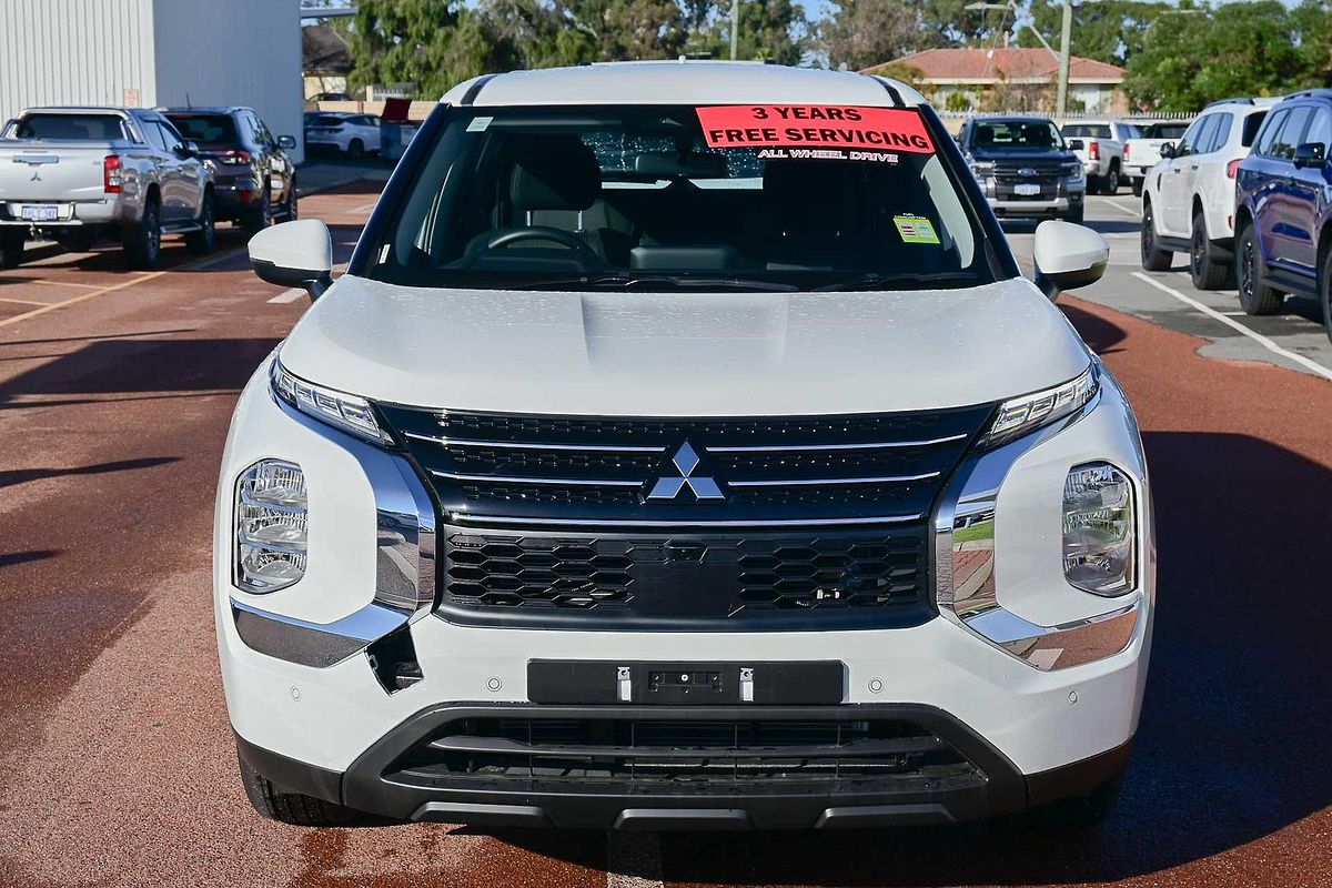 2025 Mitsubishi Outlander ES ZM
