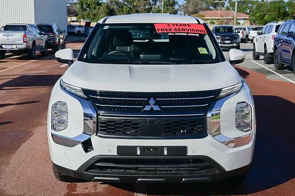 2025 Mitsubishi Outlander ES ZM