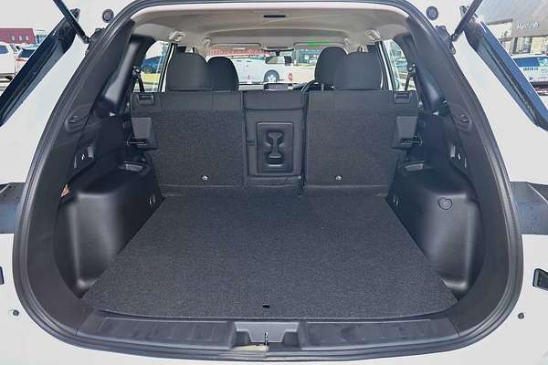 2025 Mitsubishi Outlander ES ZM