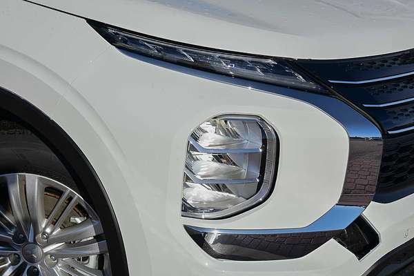 2025 Mitsubishi Outlander ES ZM