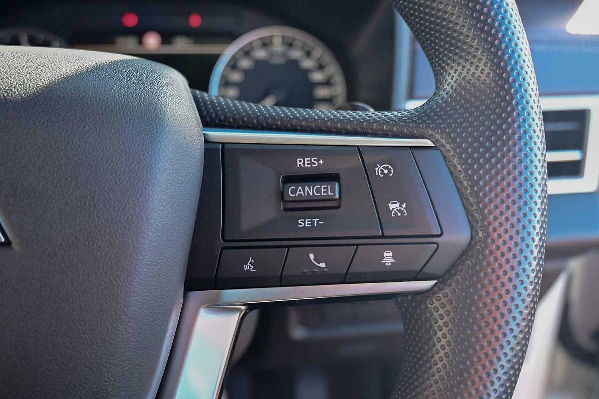 2025 Mitsubishi Outlander ES ZM