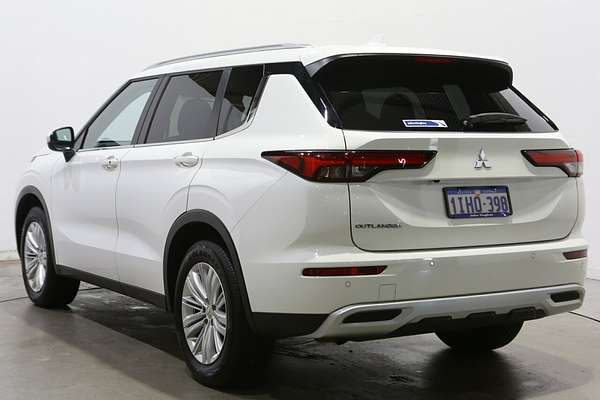 2024 Mitsubishi Outlander LS ZM