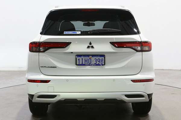 2024 Mitsubishi Outlander LS ZM