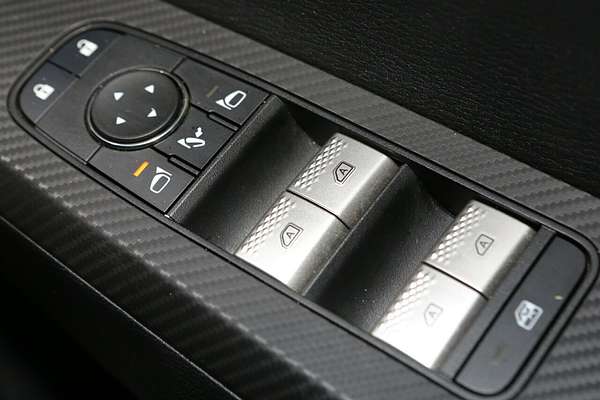 2024 Mitsubishi Outlander LS ZM