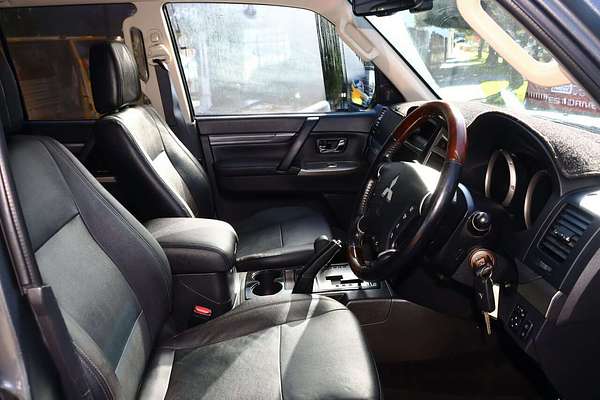 2017 Mitsubishi Pajero Exceed NX