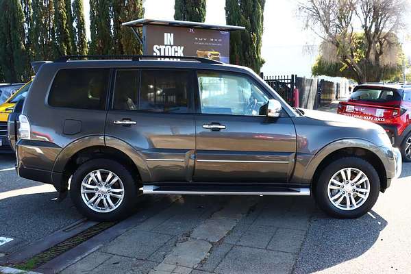 2017 Mitsubishi Pajero Exceed NX