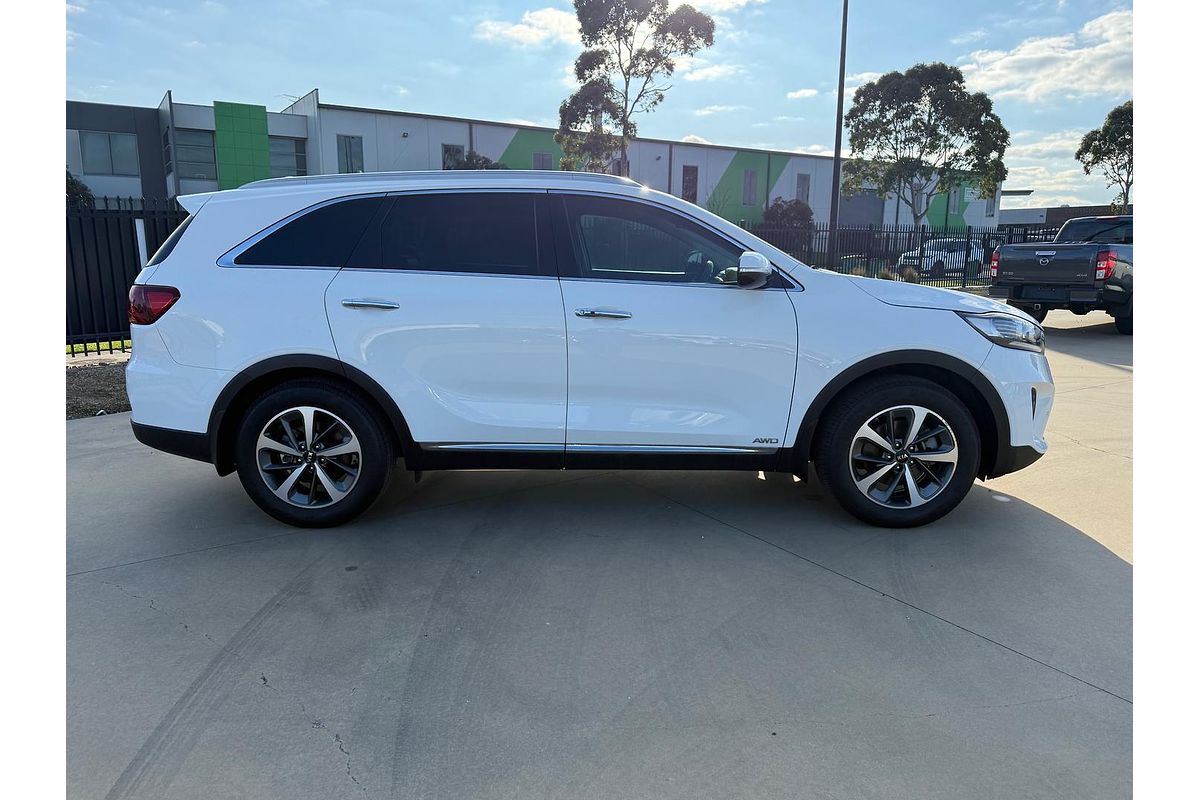 2018 Kia Sorento SLi UM