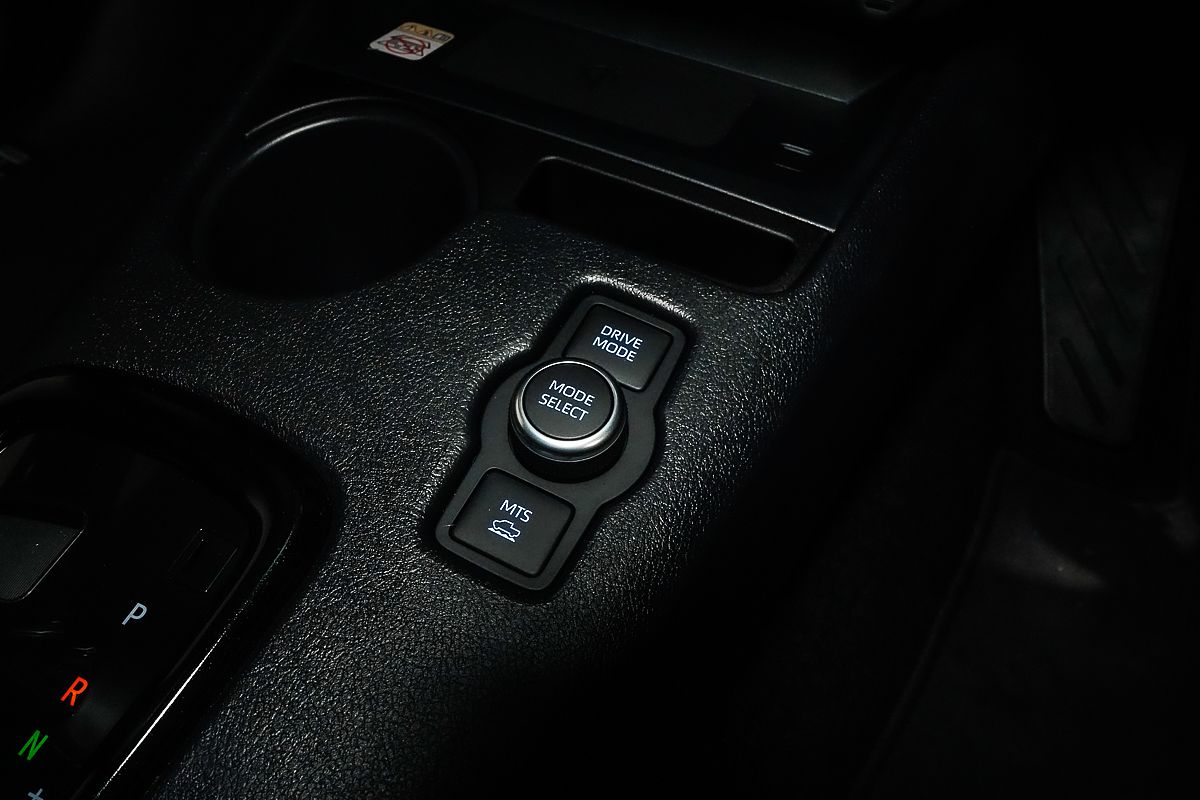2024 Toyota Hilux Rogue 48V GUN126R 4X4