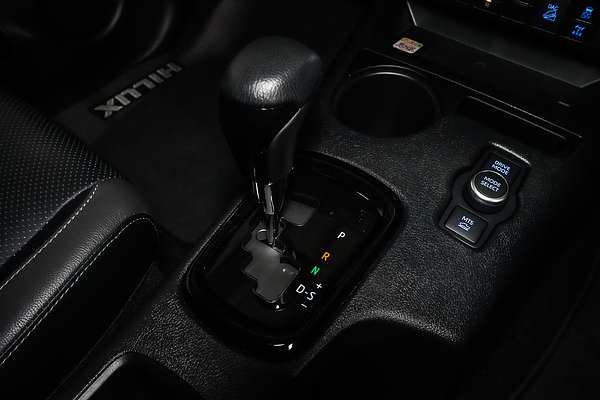 2024 Toyota Hilux Rogue 48V GUN126R 4X4