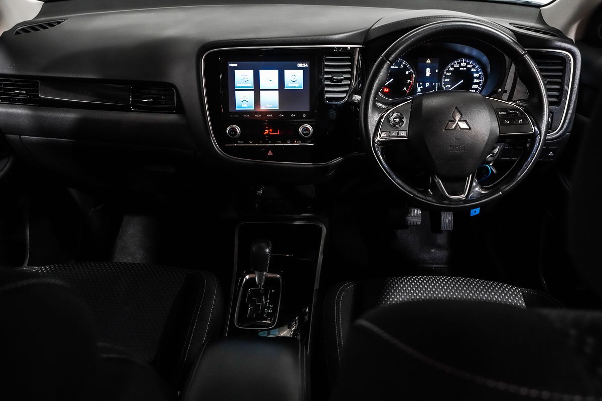 2020 Mitsubishi Outlander ES ZL