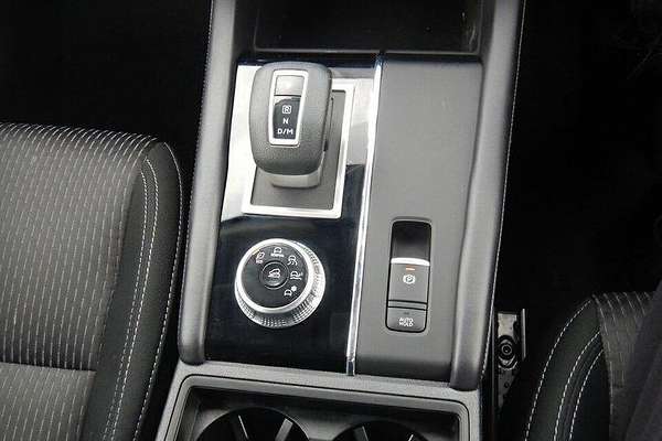 2024 Mitsubishi Outlander ES ZM