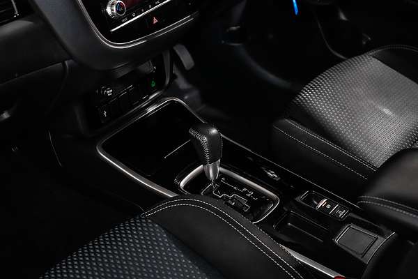 2020 Mitsubishi Outlander ES ZL