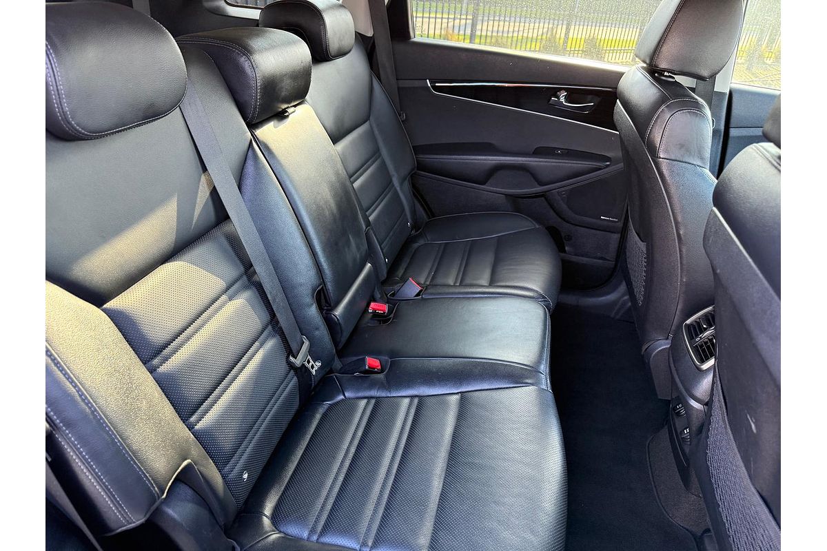 2018 Kia Sorento SLi UM