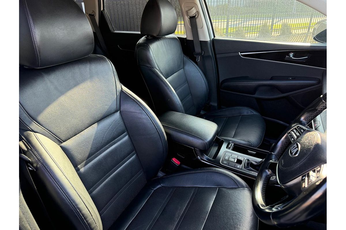 2018 Kia Sorento SLi UM