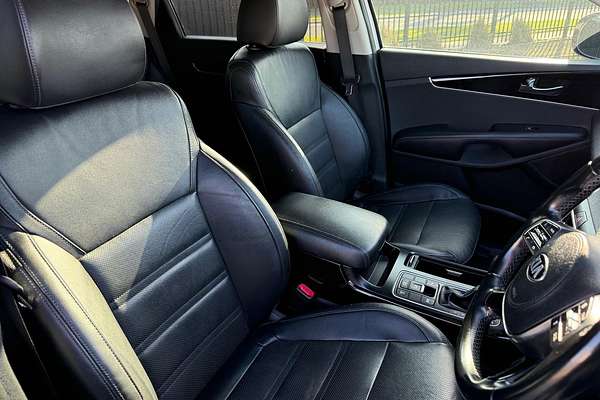 2018 Kia Sorento SLi UM