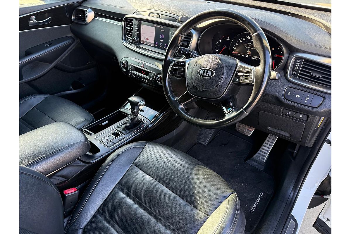 2018 Kia Sorento SLi UM
