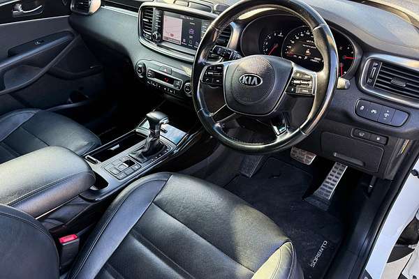 2018 Kia Sorento SLi UM