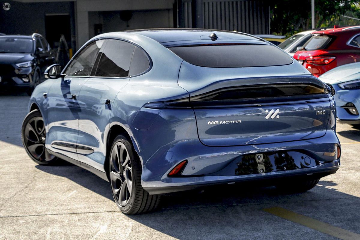 2025 MG IM6 Performance S12L