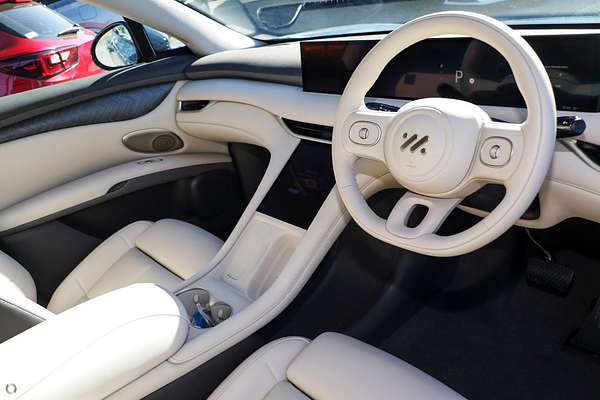 2025 MG IM6 Performance S12L