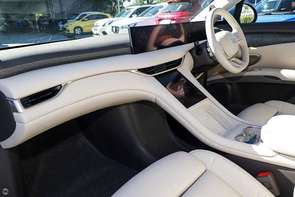 2025 MG IM6 Performance S12L