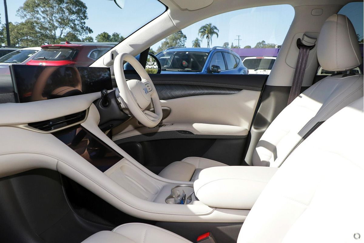 2025 MG IM6 Performance S12L