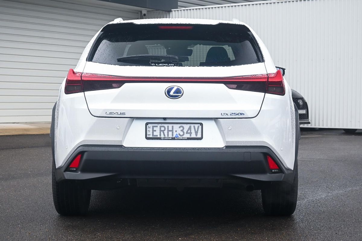 2021 Lexus UX UX250h Luxury MZAH10R