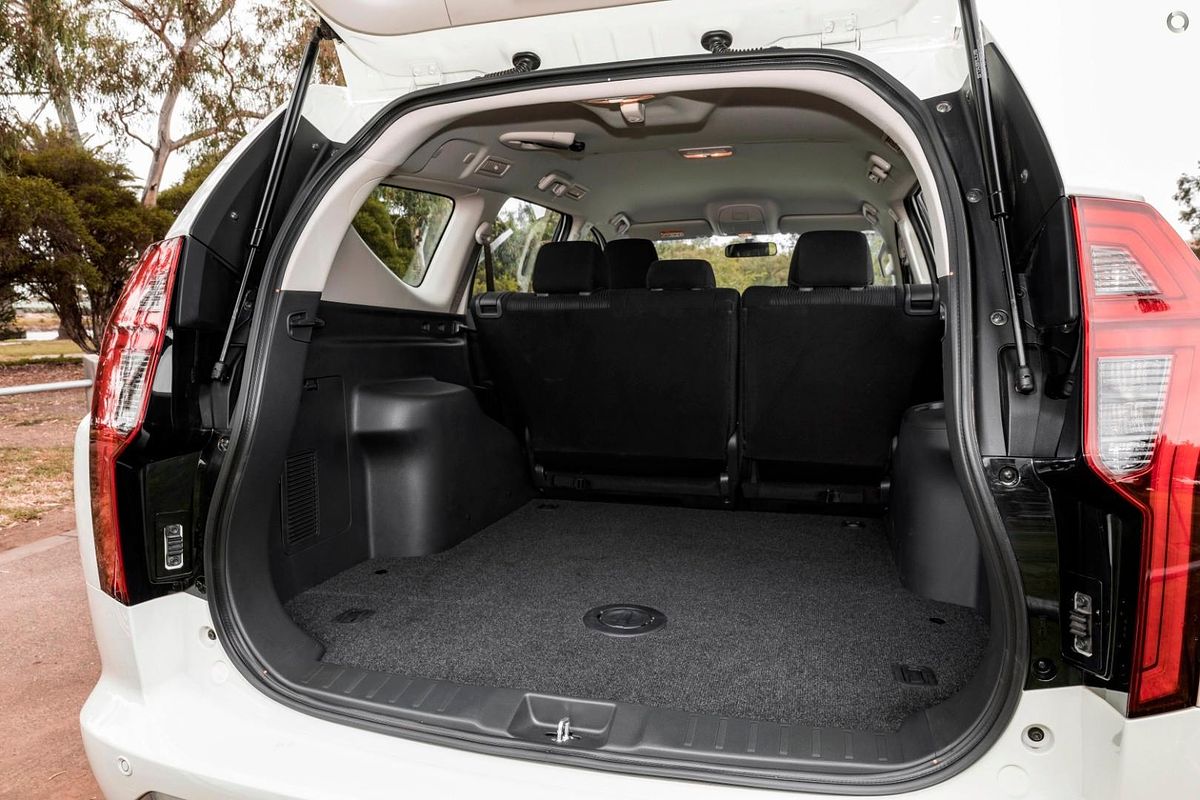 2021 Mitsubishi Pajero Sport GLX QF