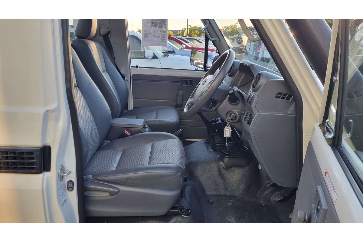 2017 Toyota Landcruiser Workmate VDJ79R 4X4