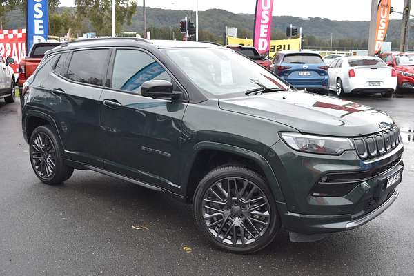 2022 Jeep Compass Limited M6