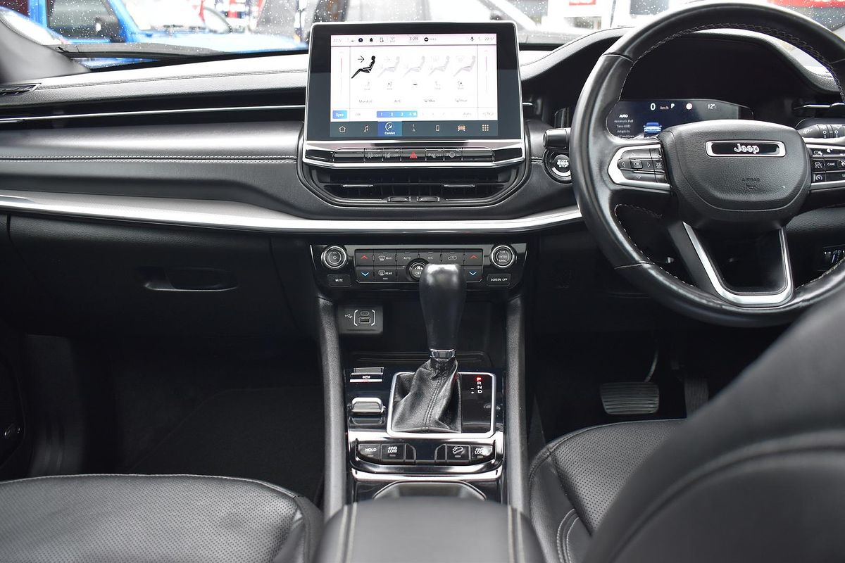 2022 Jeep Compass Limited M6