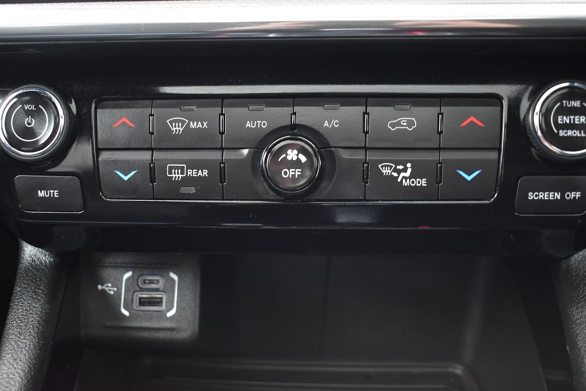 2022 Jeep Compass Limited M6