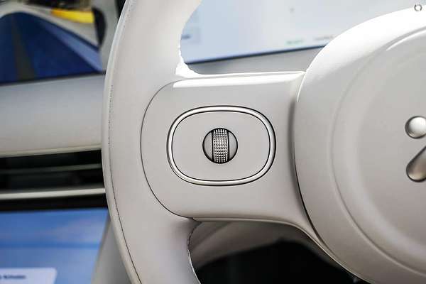 2025 MG IM6 Performance S12L