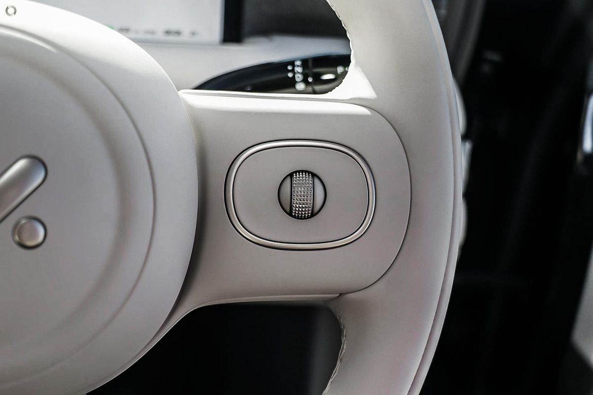 2025 MG IM6 Performance S12L