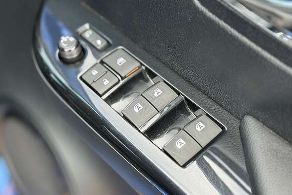 2024 Toyota Hilux Rogue 48V GUN126R 4X4