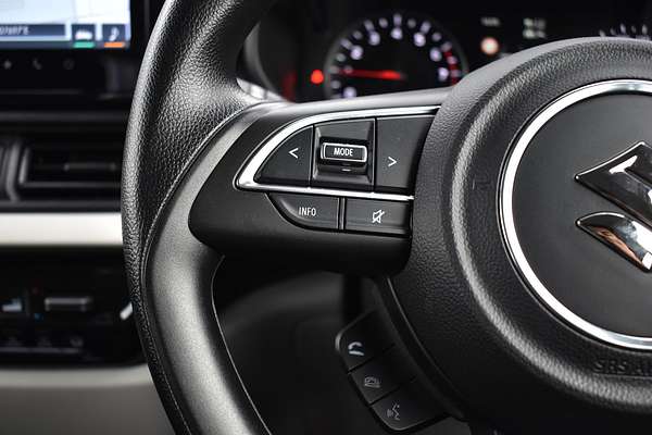 2024 Suzuki Swift Hybrid UZ