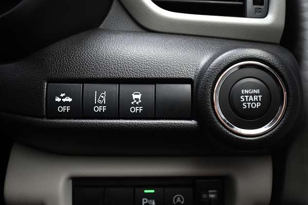 2024 Suzuki Swift Hybrid UZ