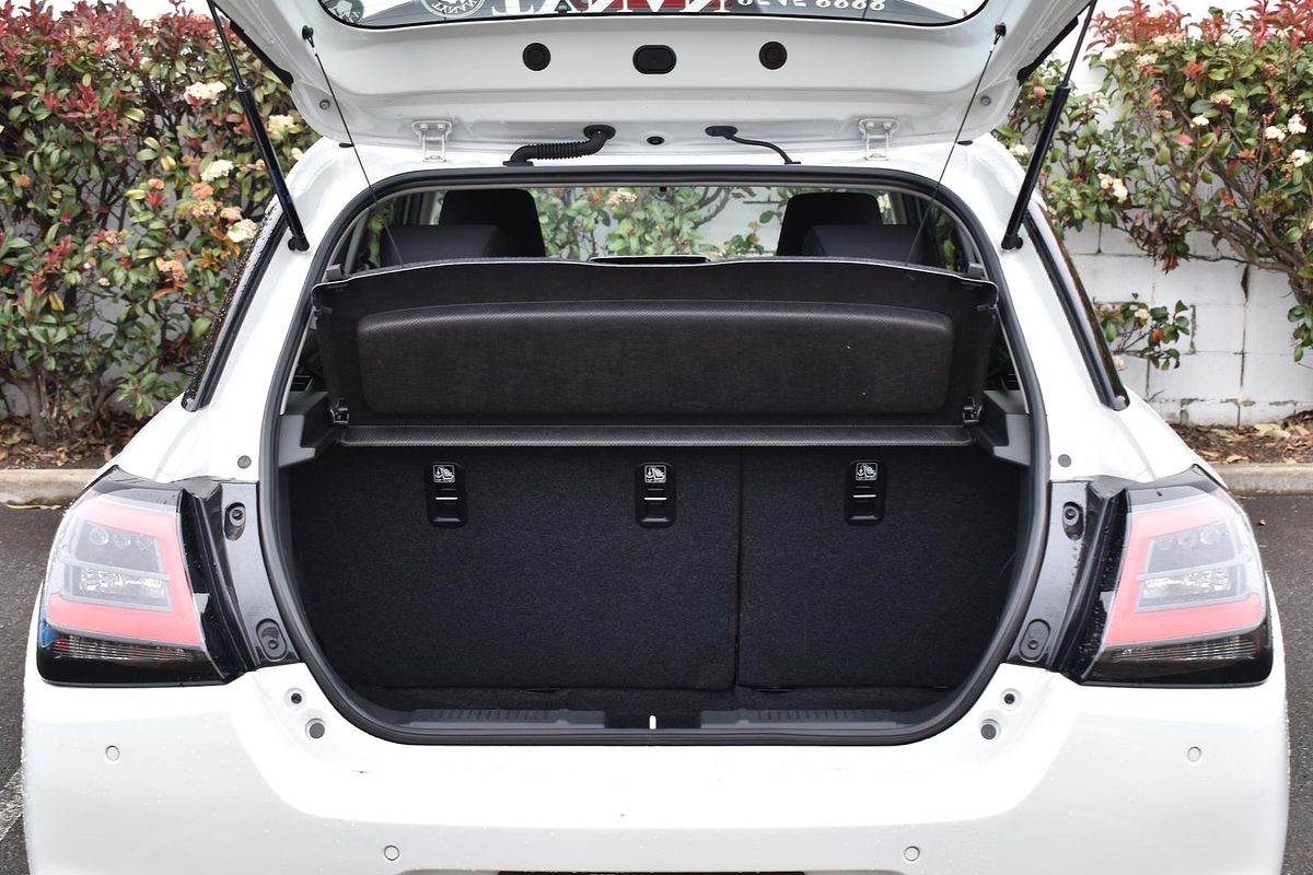 2024 Suzuki Swift Hybrid UZ