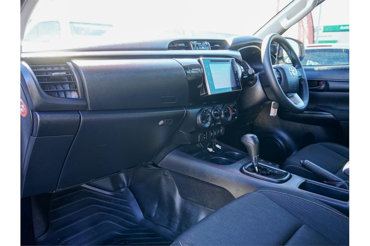 2019 Toyota Hilux SR GUN126R 4X4