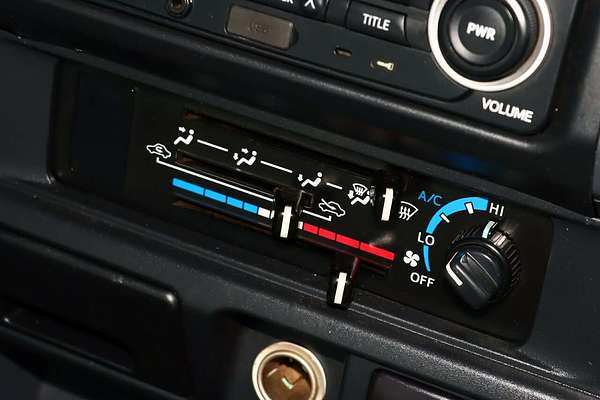 2013 Toyota Landcruiser WORKMATE (4x4) VDJ79R MY12 UPDATE 4X4