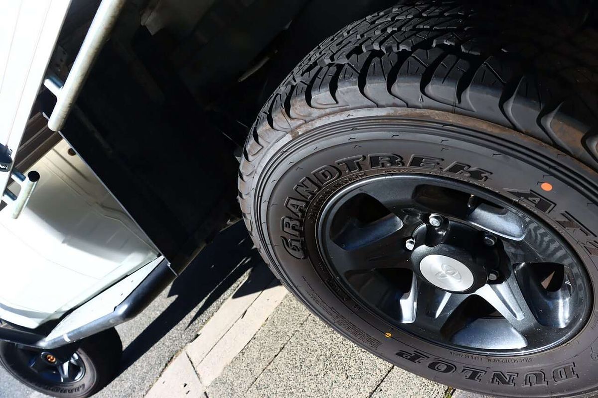 2013 Toyota Landcruiser WORKMATE (4x4) VDJ79R MY12 UPDATE 4X4