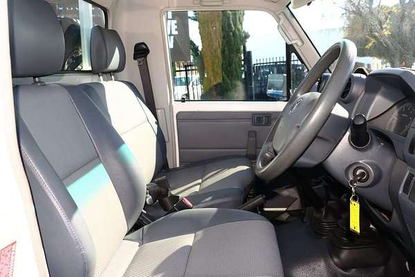 2013 Toyota Landcruiser WORKMATE (4x4) VDJ79R MY12 UPDATE 4X4