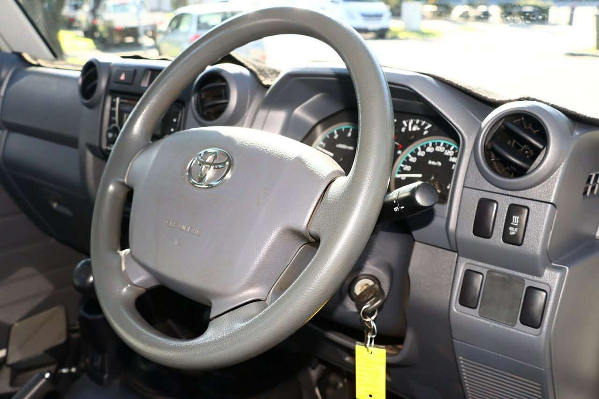 2013 Toyota Landcruiser WORKMATE (4x4) VDJ79R MY12 UPDATE 4X4