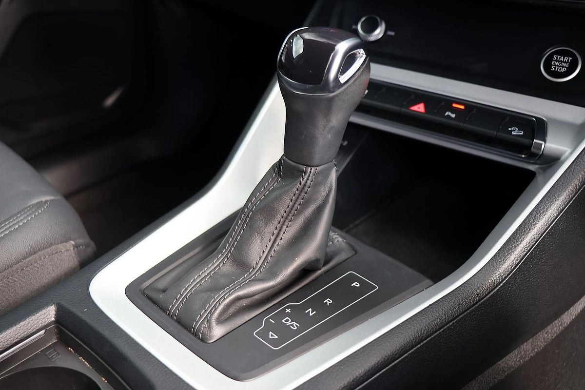 2022 Audi Q3 35 TFSI S line F3