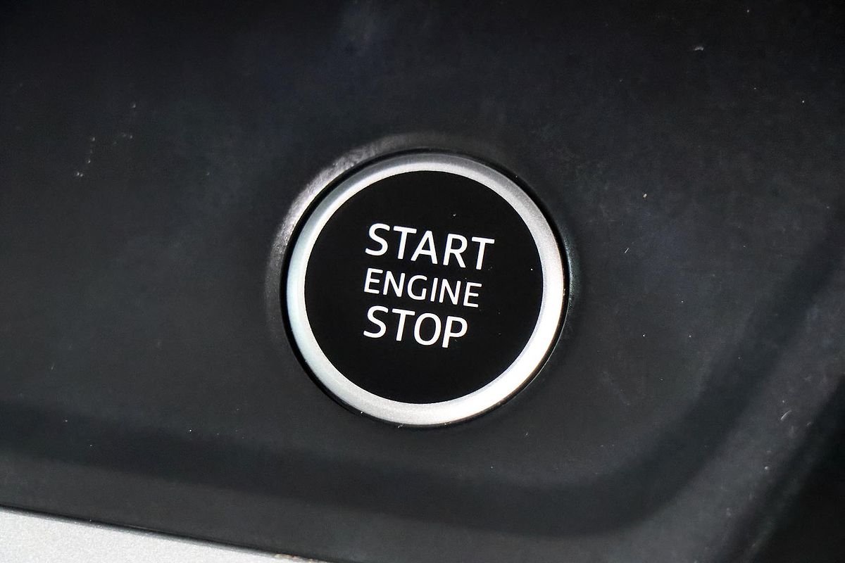 2022 Audi Q3 35 TFSI S line F3